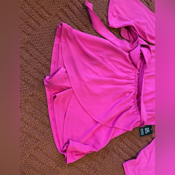 Express Romper Size S - Picture 4 of 7